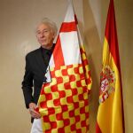 El dramaturgo y "presidente de Tabarnia en el exilio", Albert Boadella, posa, durante la rueda de prensa que ha ofrecido hoy en Madrid para valorar la situación política y social catalana