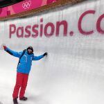 Ander Mirambell inspecciona la pista en la que competirá en los Juegos de Pyeongchang