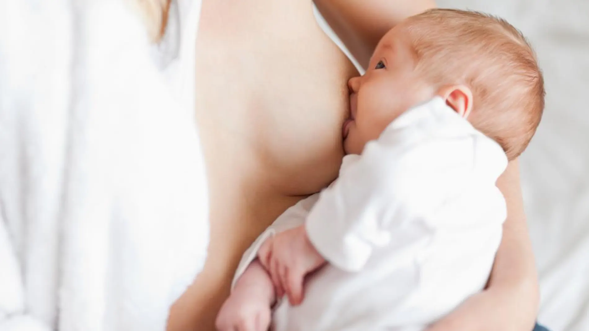 La lactancia es el oro líquido que nuestro propio cuerpo produce tras el parto.
