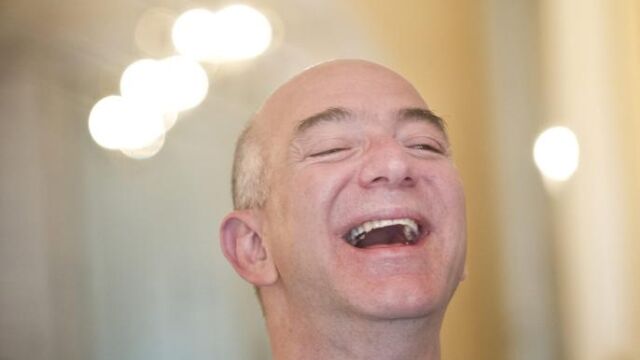 Jeff Bezos es la persona más rica del mundo