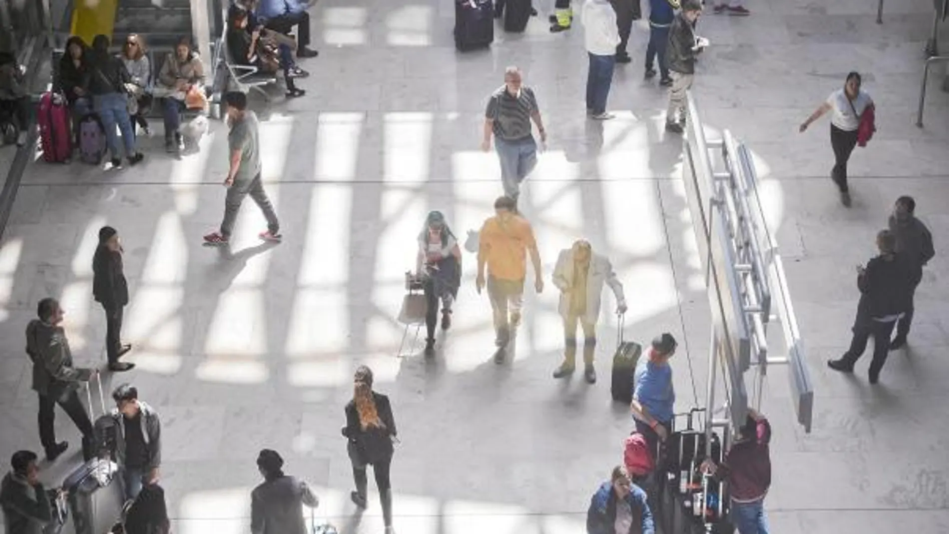 Por los aeropuertos de la red de Aena pasaron el año pasado casi 250 millones de pasajeros. Este año se espera que la cifra crezca un 5,5%