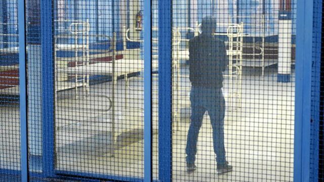 El Ayuntamiento de Madrid ha tenido que habilitar dos edificios municipales para albergar a personas llegadas a Madrid en las últimas semanas