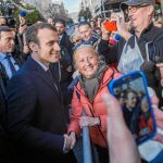 Macron exhibe firmeza en Córcega