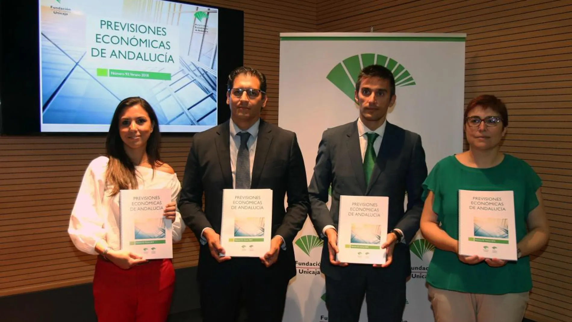 Presentación ayer en Málaga del último informe de Analistas Económicos de Andalucía