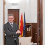 «Mi carrera política se agota el día en que Rajoy abandone la política o bien decida mi relevo en el Consejo de Ministros»