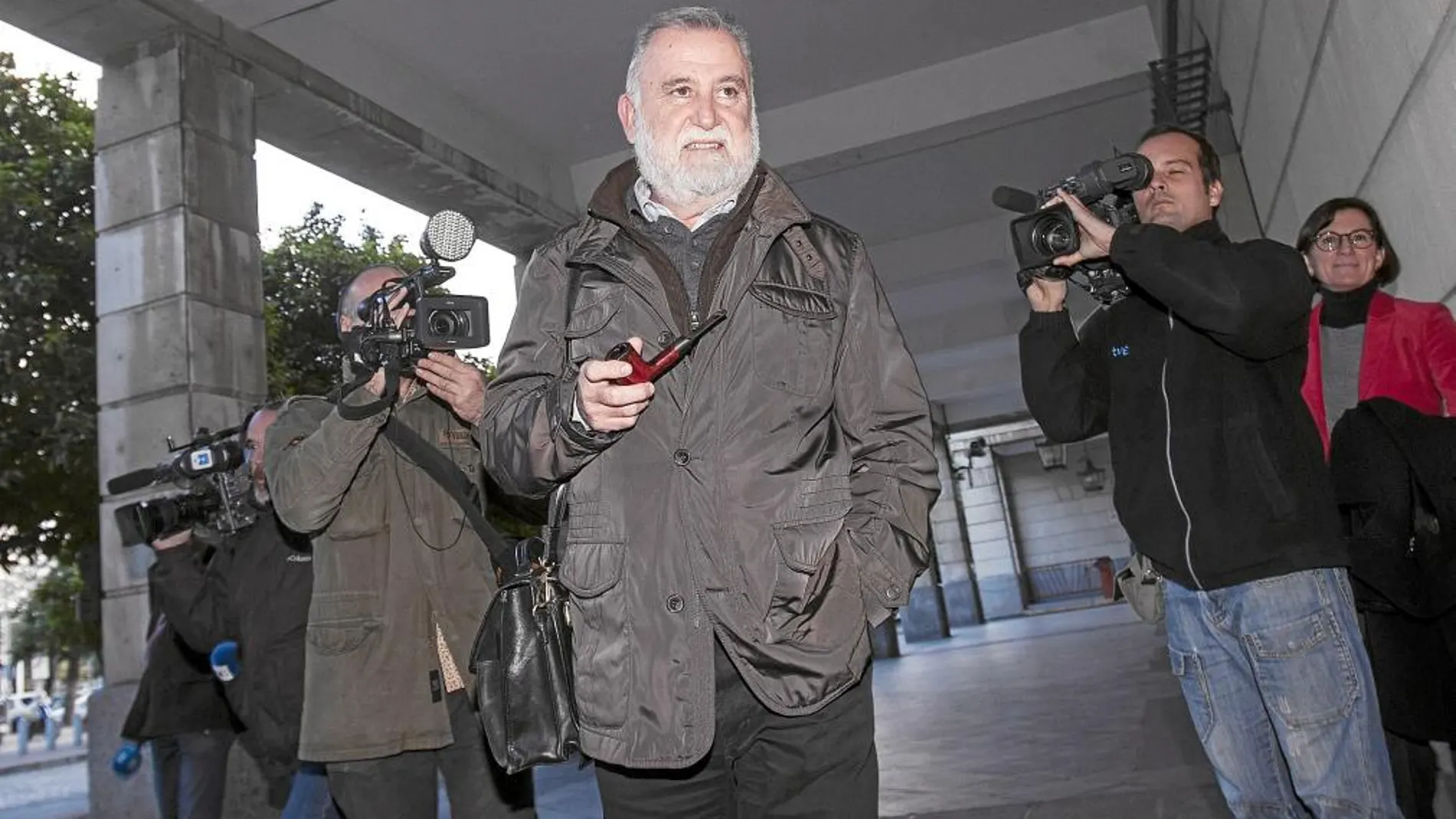 Torrijos abandonó los juzgados del Prado sin hacer declaraciones pasadas las cuatro de la tarde