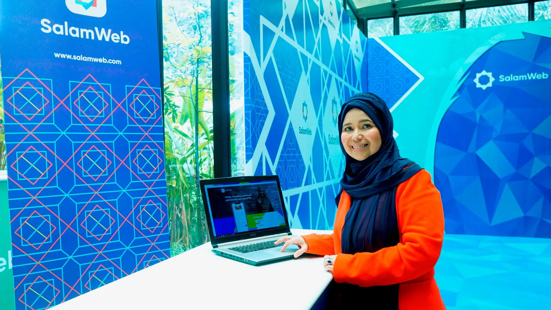 Hajjah Hasni Zarina, directora general de la compañía SalamWeb Technologies / Efe