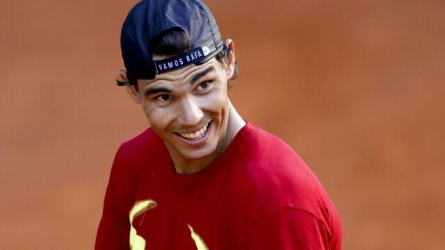 Rafael Nadal durante el entrenamiento en la Caja Mágica de la capital