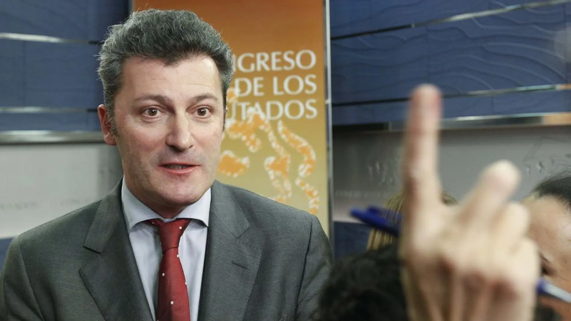 Santiago Cervera, durante la rueda de prensa que ofreció hoy