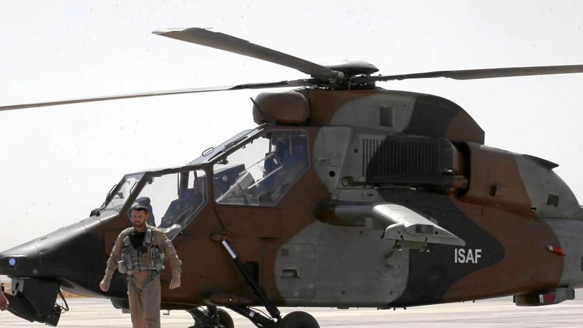 Tres helicópteros «Tigre» custodian el repliegue español de Afganistán