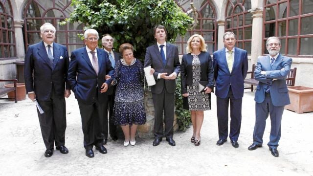 Los Duques, con Rafael Benjumea, Aldo Ruffinatto, Carlos Martínez, Ascensión Mateo, Juan José Mateos y Marcos Sacristán