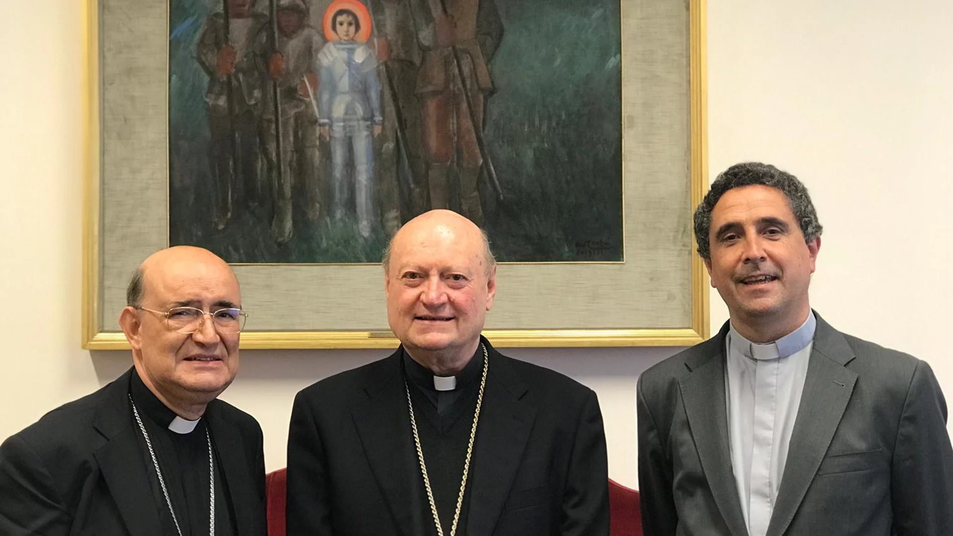 El arzobispo de Burgos, Fidel Herráez; el vicerio general, Fernando García y el cardenal Giafranco Ravasi en Roma
