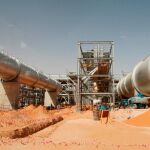 Imagen de archivo de una planta petrolífera a unos 160 kilómetros de Riad. Efe