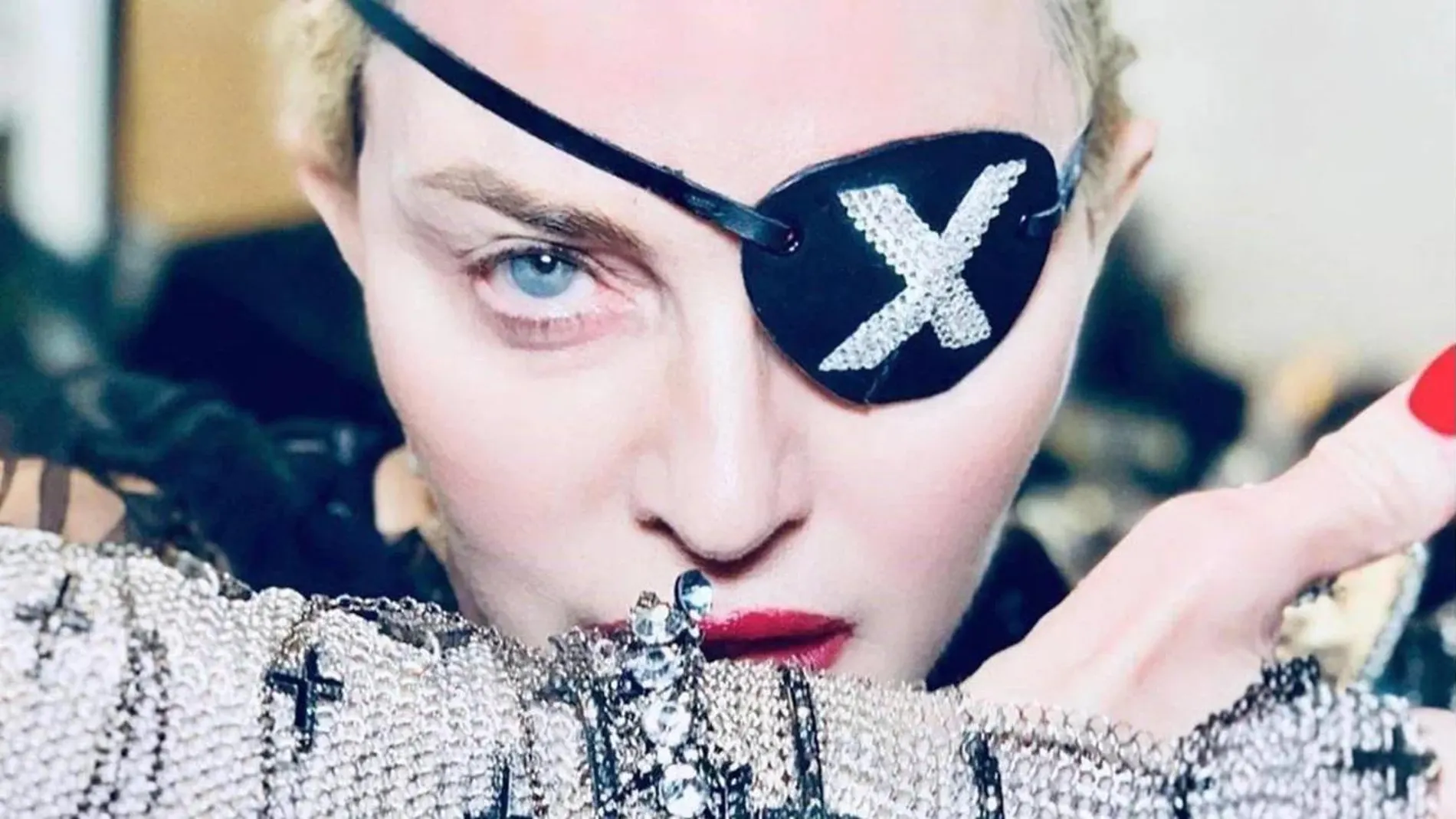 Imagen promocional de "Madame X"