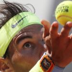 Rafa Nadal, justo antes de hacer un saque