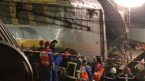 Las autoridades francesas investigan un sabotaje en el accidente de tren
