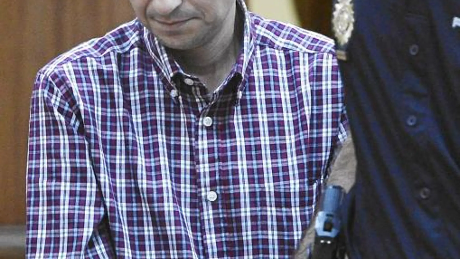 José Bretón, el pasado miércoles, esposado a su llegada al Tribunal