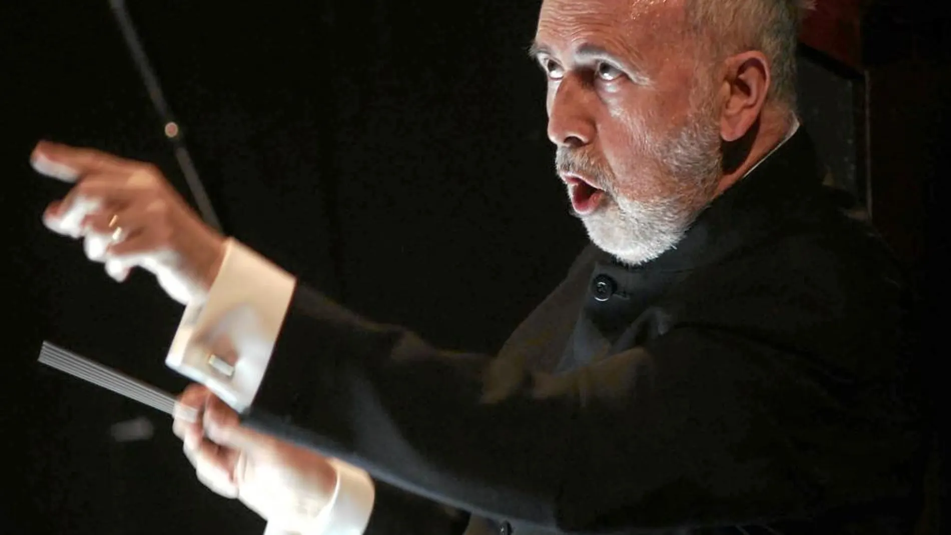 El director de orquesta Jesús López Cobos