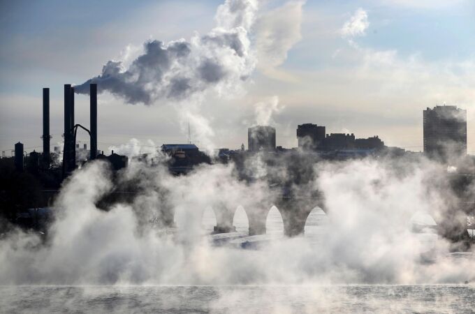 Fábricas altamente contaminantes en el río Missisipi, en una imagen tomada el pasado martes / AP