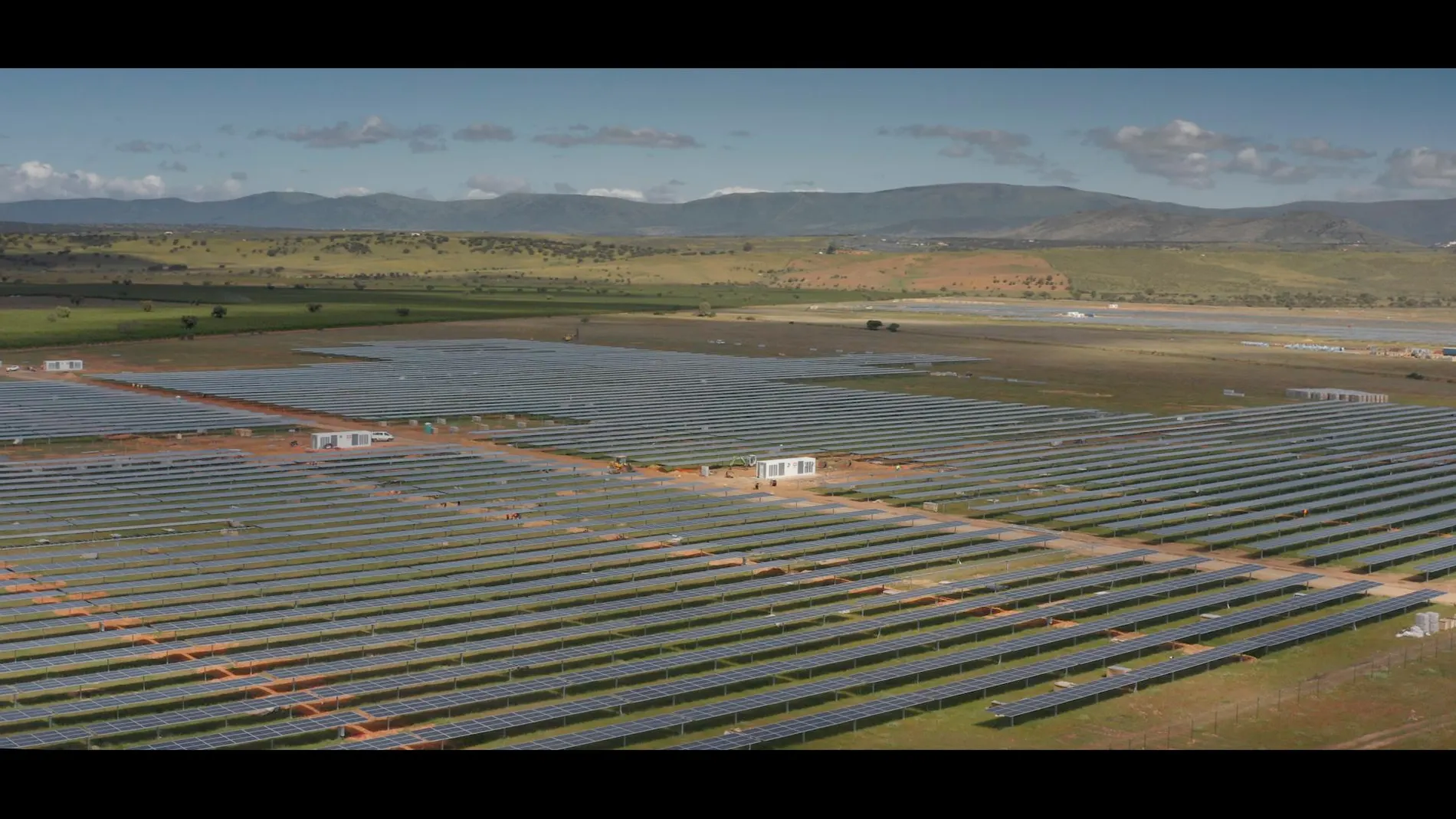 La energía que renueva los pueblos : Extremadura bulle con la energía solar