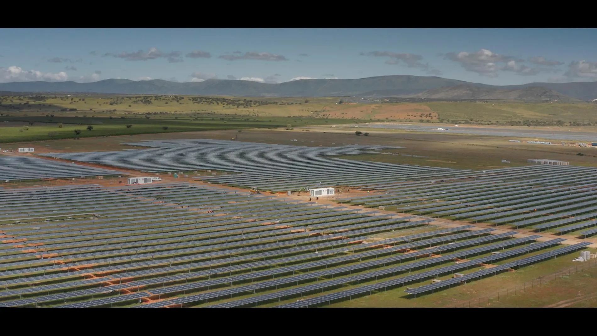 La energía que renueva los pueblos : Extremadura bulle con la energía solar