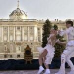 Llega a los Jardines de Sabatine de Madrid el espectáculo «La Cenicienta sobre hielo»