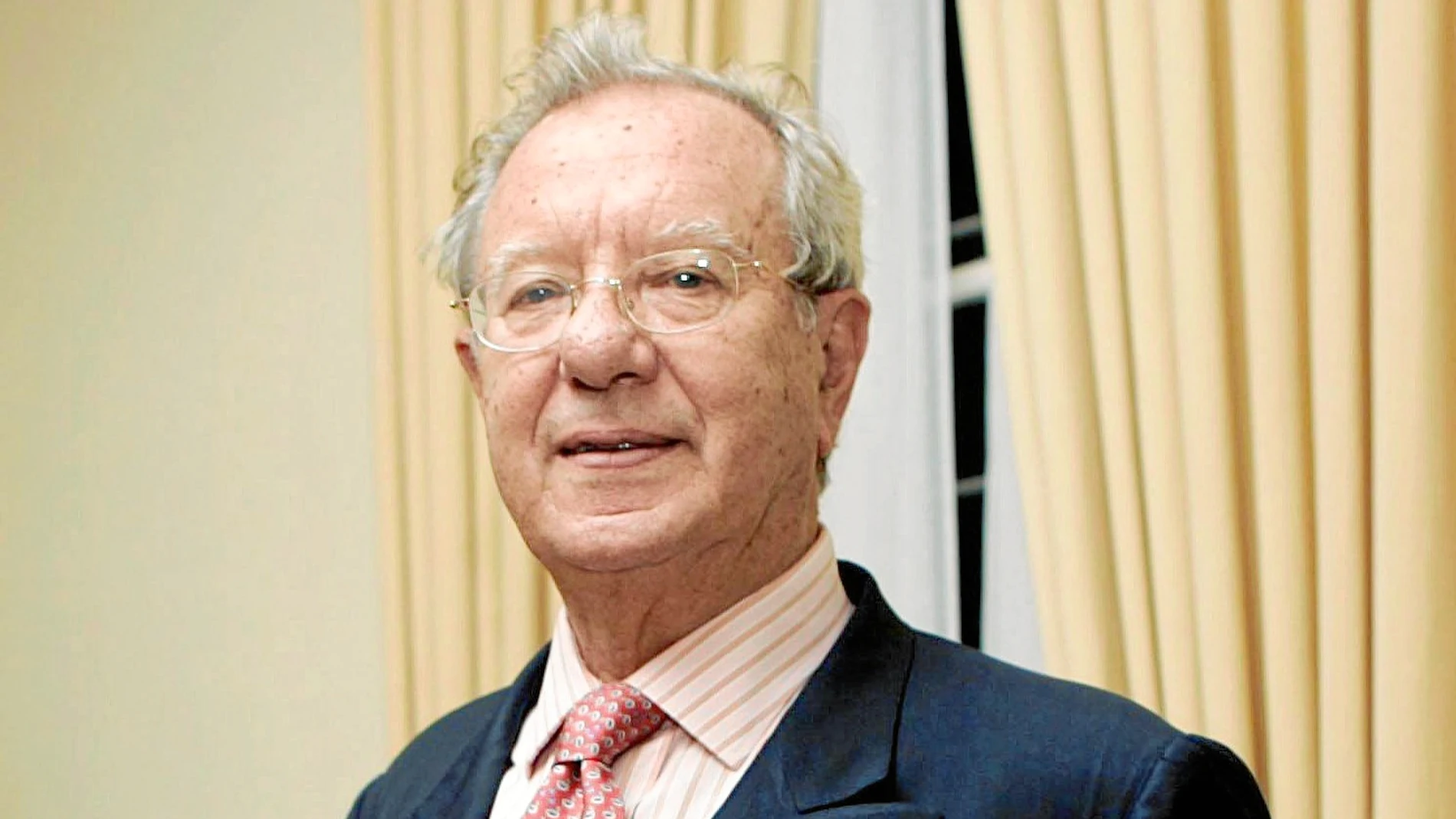 Raúl Morodo llegó a la Embajada de España en Caracas en 2004