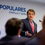 El candidato del PP a la Junta, Alfonso Fernández Mañueco, interviene en el último comité ejecutivo del partido