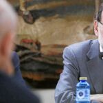 Rajoy acompañó a Wert en la presentación de las obras escogidas del politólogo Linz