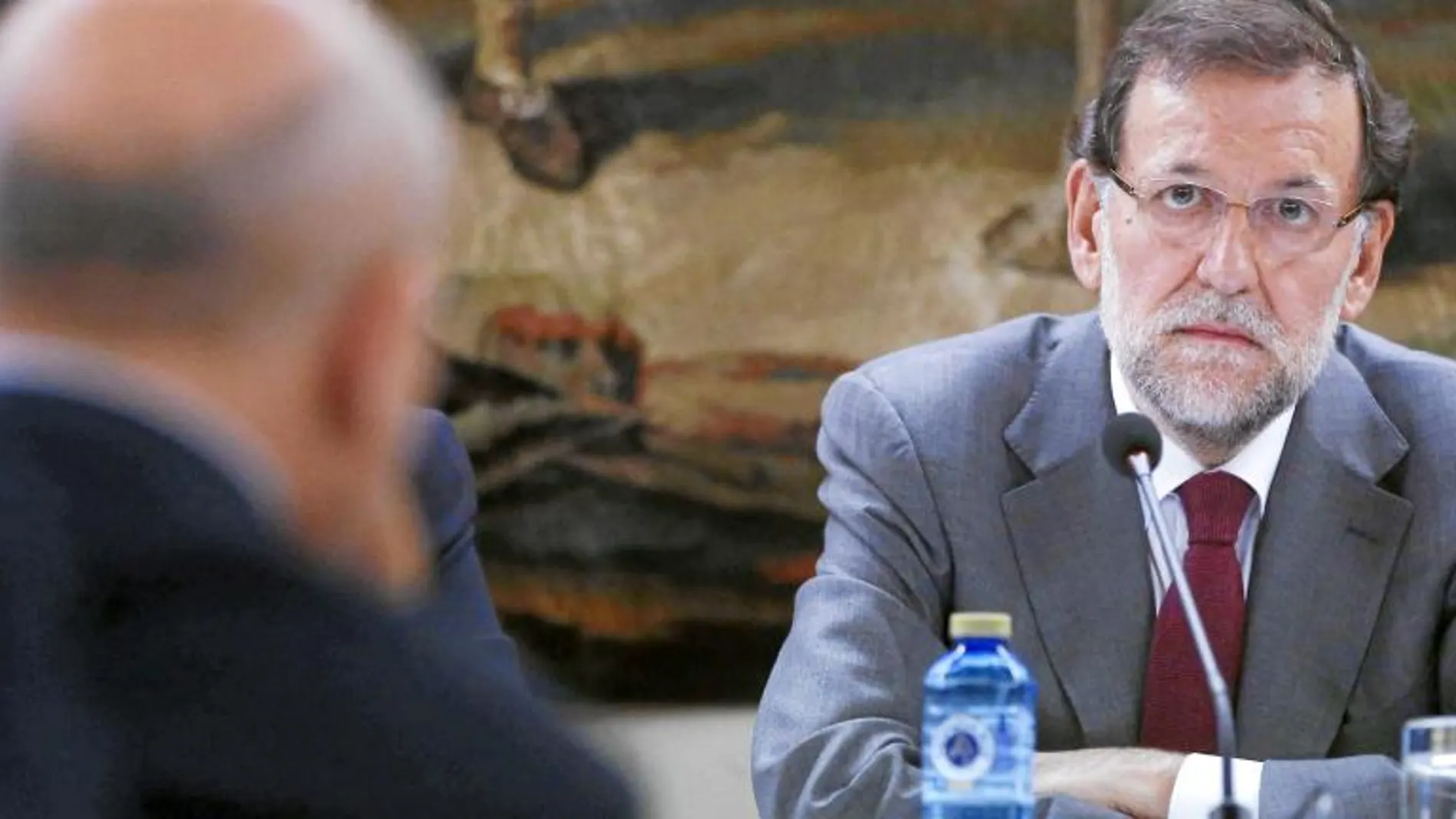 Rajoy acompañó a Wert en la presentación de las obras escogidas del politólogo Linz