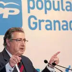  Zoido agradece a Rajoy haber salvado a la comunidad de la «bancarrota»
