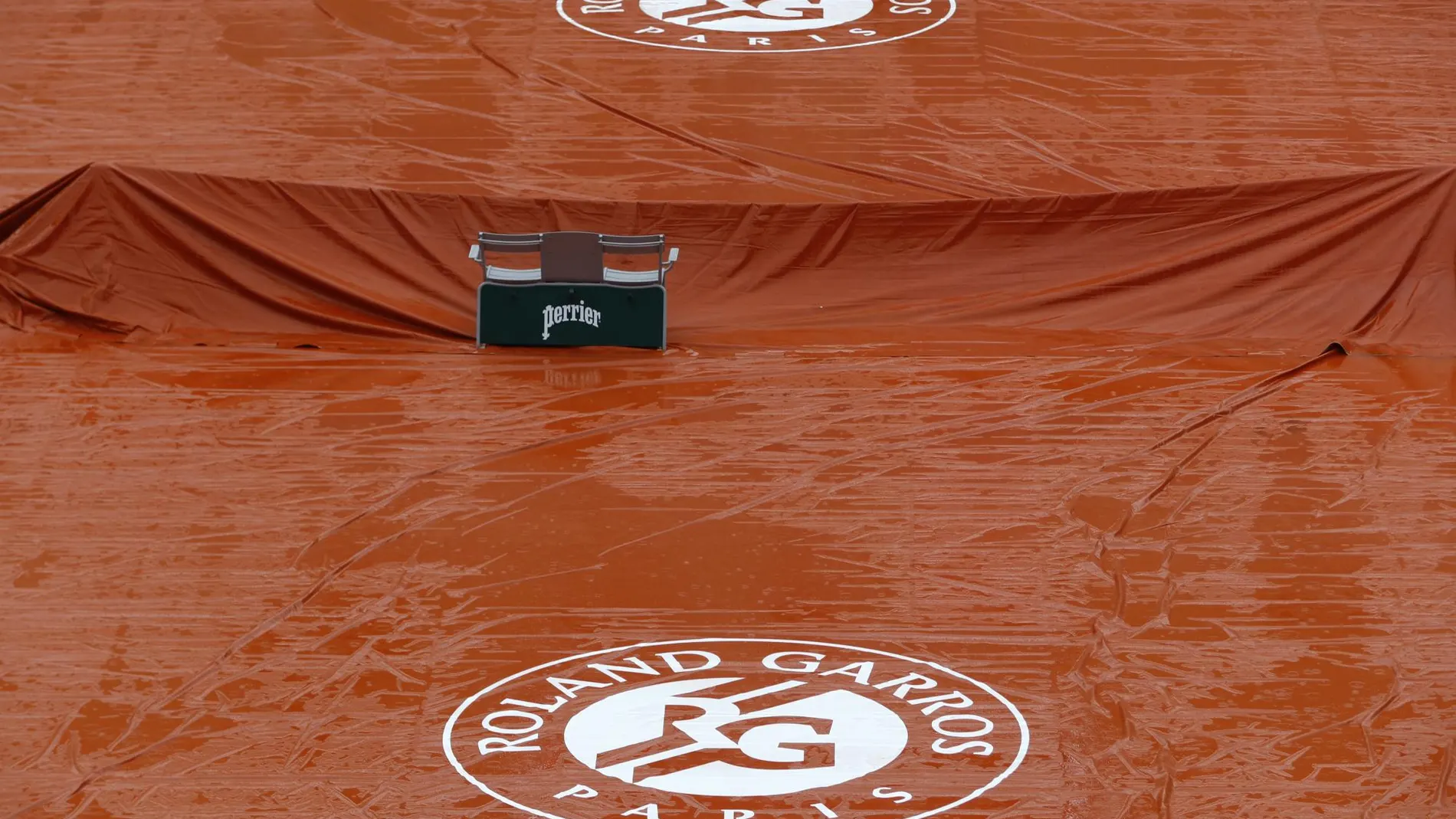 La pista central de Roland Garros, cubierta en la última edición