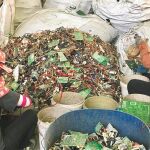 Un estudio de 2018 detectó que más de 50.000 toneladas de «E-waste» había llegado a Nigeria en coches de segunda mano sin declarar
