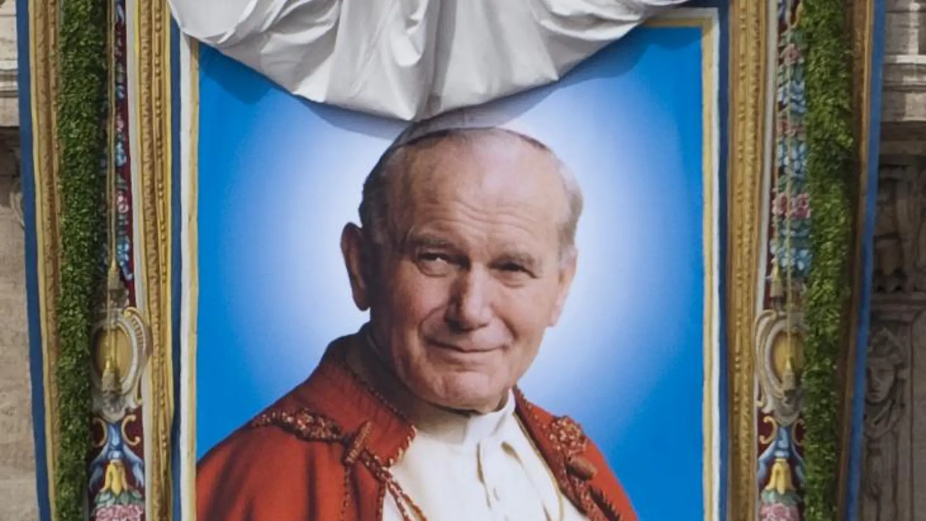 Tapiz con la imagen de Juan Pablo II, durante la beatificación