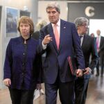 El secretario de Estado de EEUU, John Kerry, junto Catherine Ashton
