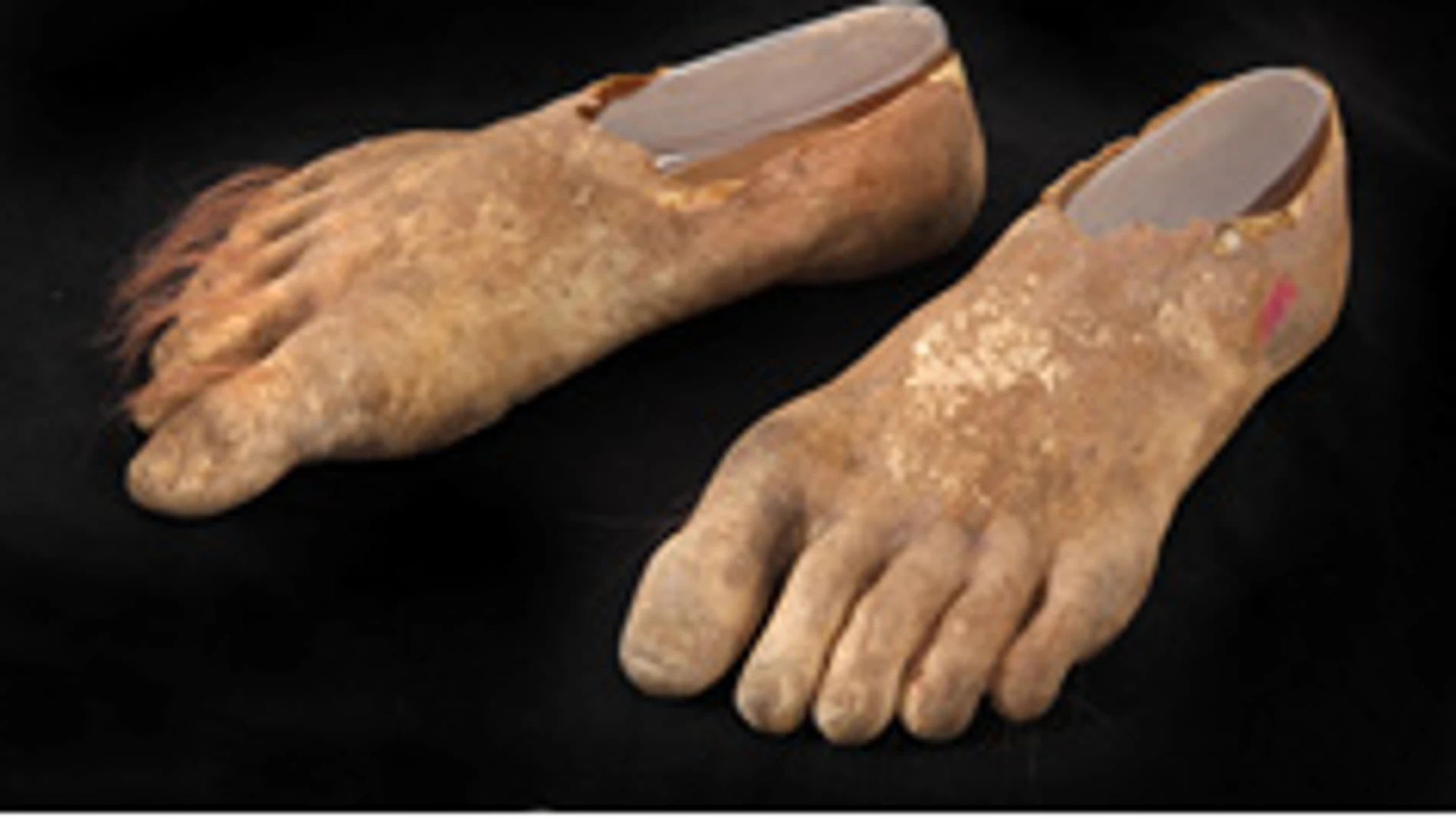 Protesis de pies de hobbit