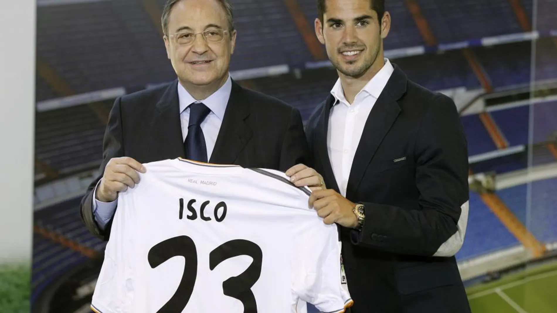 Isco, nuevo jugador del Real Madrid, firmó su contrato por cinco temporadas, previamente a vivir su gran presentación