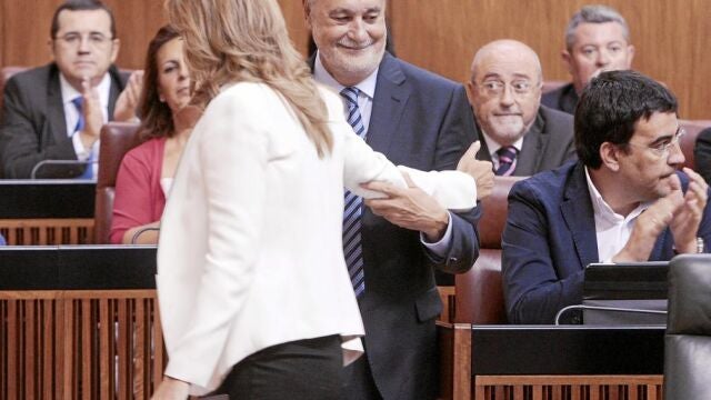 La futura presidenta andaluza, la socialista Susana Díaz, tomará el relevo a Griñán