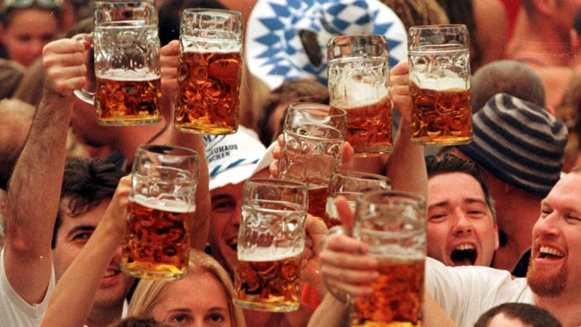 La fiesta de la cerveza congrega a millones de personas