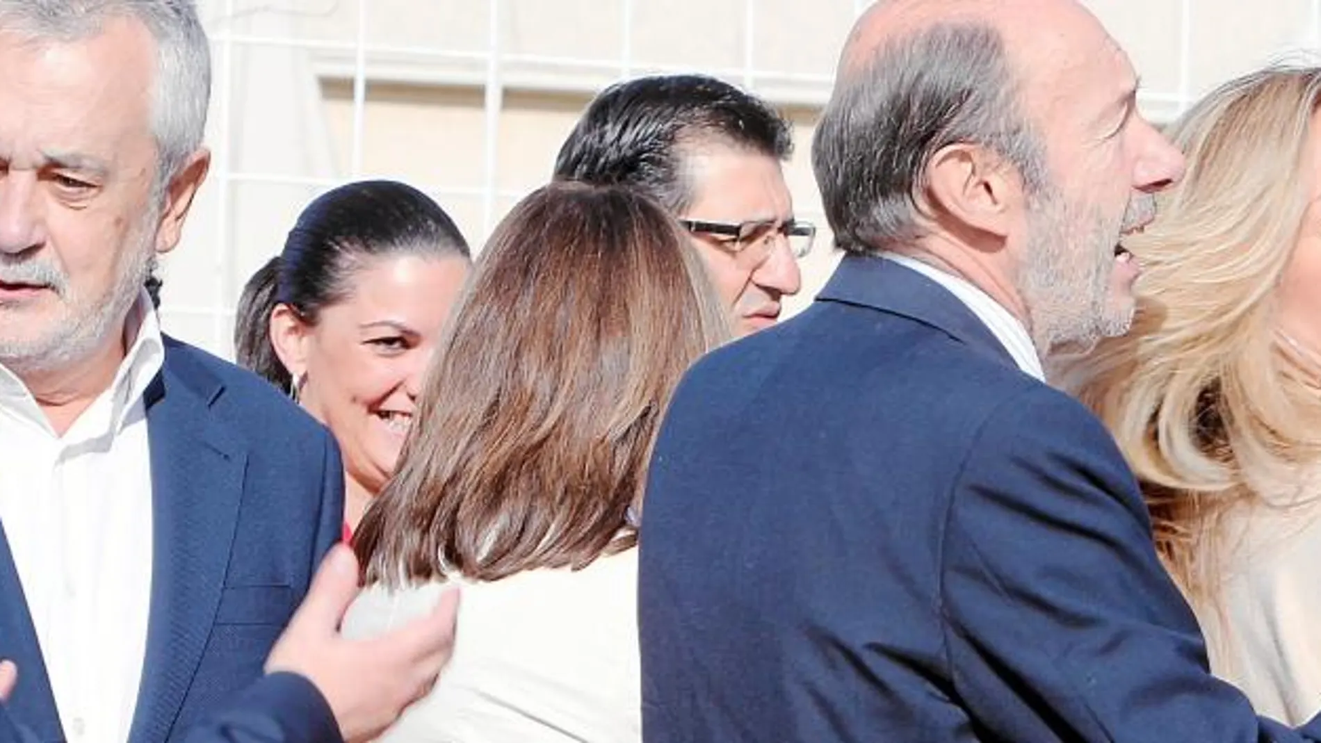 José Antonio Griñán, Alfredo Pérez Rubalcaba y Trinidad Jiménez, ayer, juntos en la reunión de la Ejecutiva Federal del PSOE celebrada en Toledo