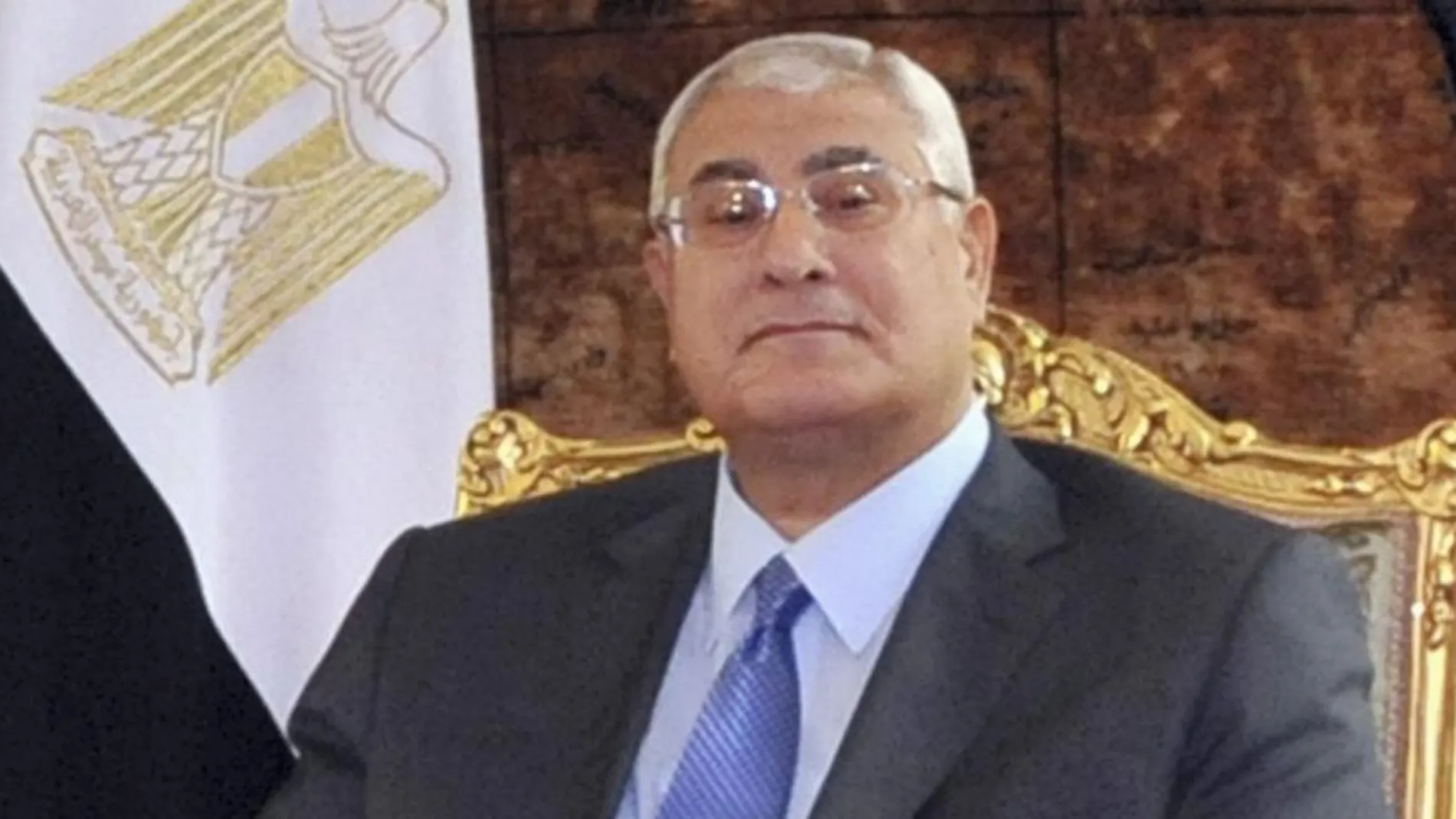 El nuevo presidente egipcio, ayer, antes de reunirse con el Rey de Jordania