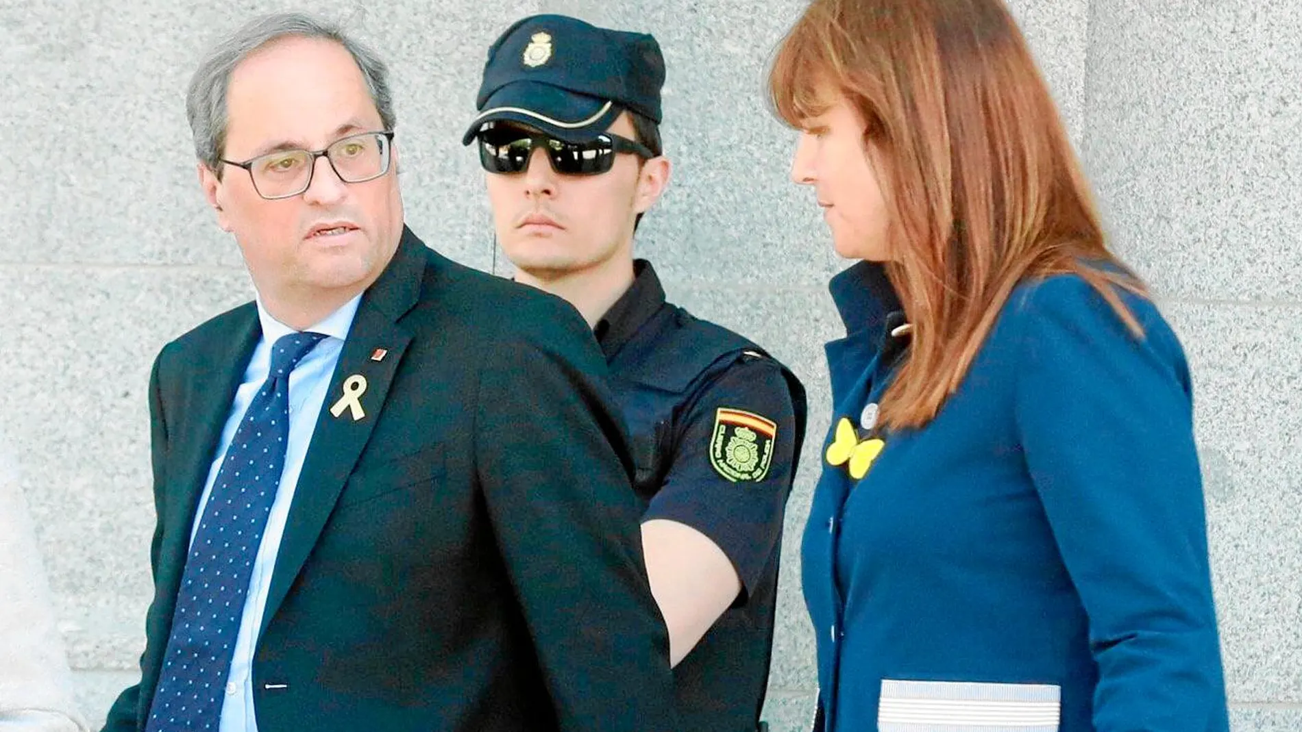El presidente de la Generalitat, Quim Torra, a su salida, ayer, del Tribunal Supremo. Foto: Luis Díaz