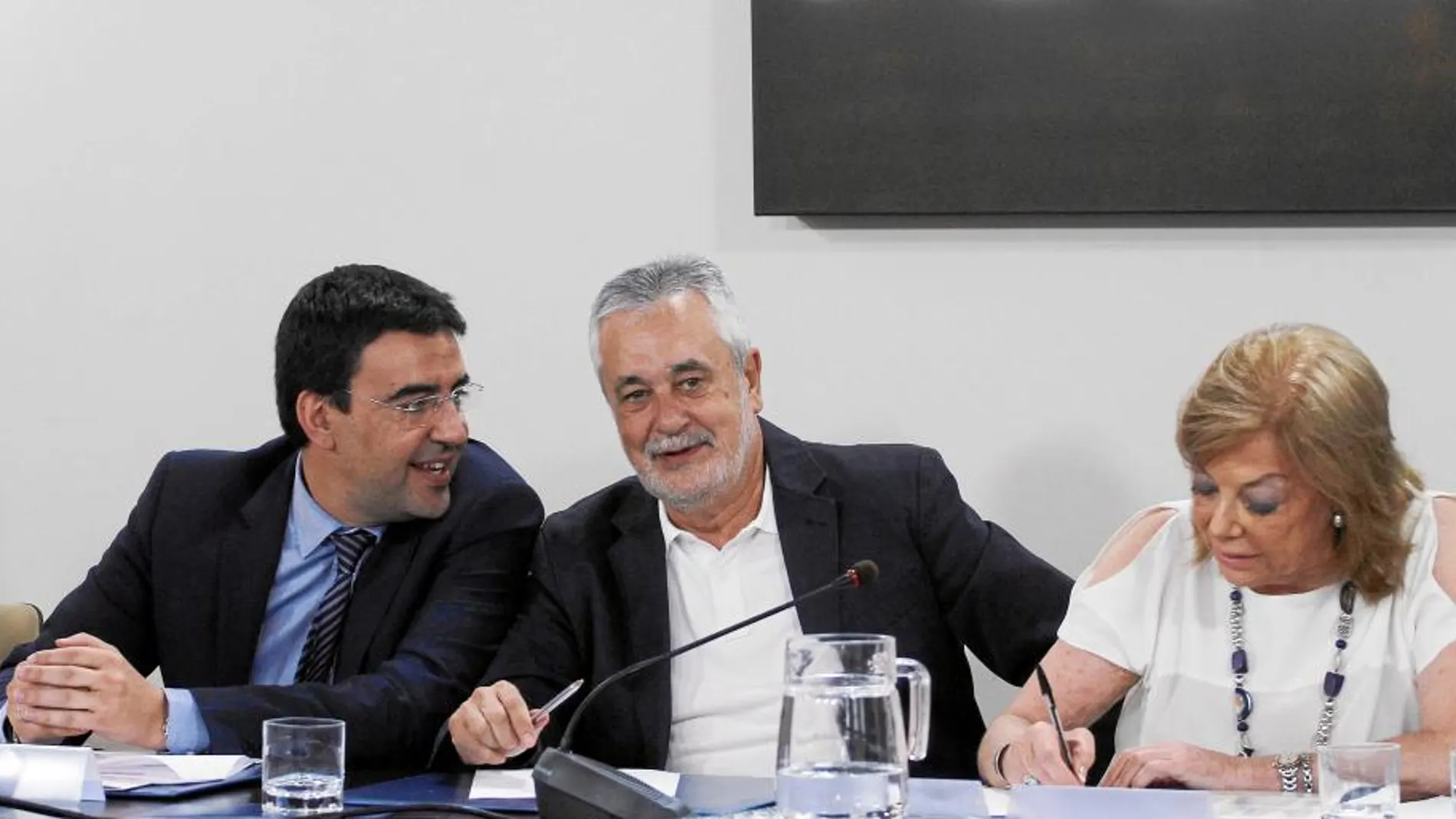 Mario Jiménez, Griñán y Amparo Rubiales, en la Ejecutiva de ayer