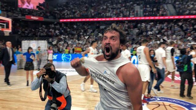 La pasión de Llull en el triunfo del Real Madrid contra el Barcelona