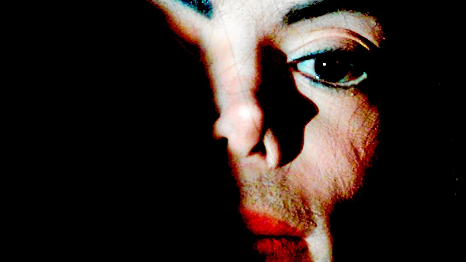 Así matamos a Michael Jackson, el primer crucificado por las redes sociales y las “fake news”