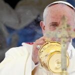 El Papa durante un momento de la celebración de la misa en Castel Gandolfo