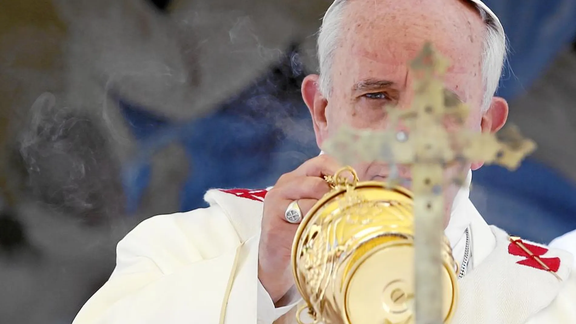 El Papa durante un momento de la celebración de la misa en Castel Gandolfo