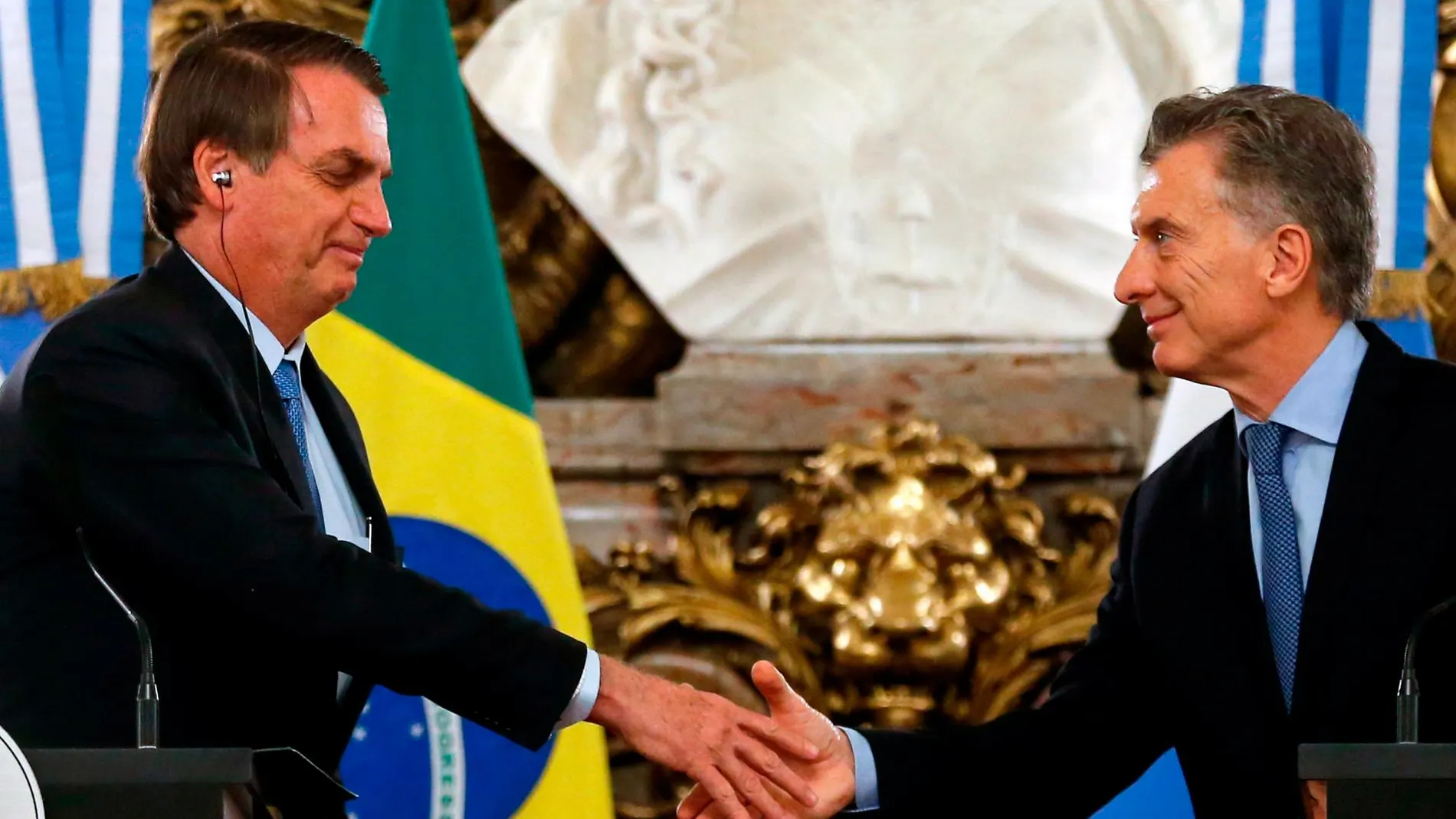 Macri recibió a Bolsonaro con una guardia militar de honores en Buenos Aires / Efe