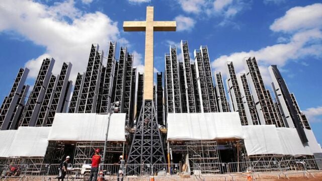 En Guaratiba se levanta el escenario que acogerá la vigilia y la eucaristía final de la JMJ de Brasil