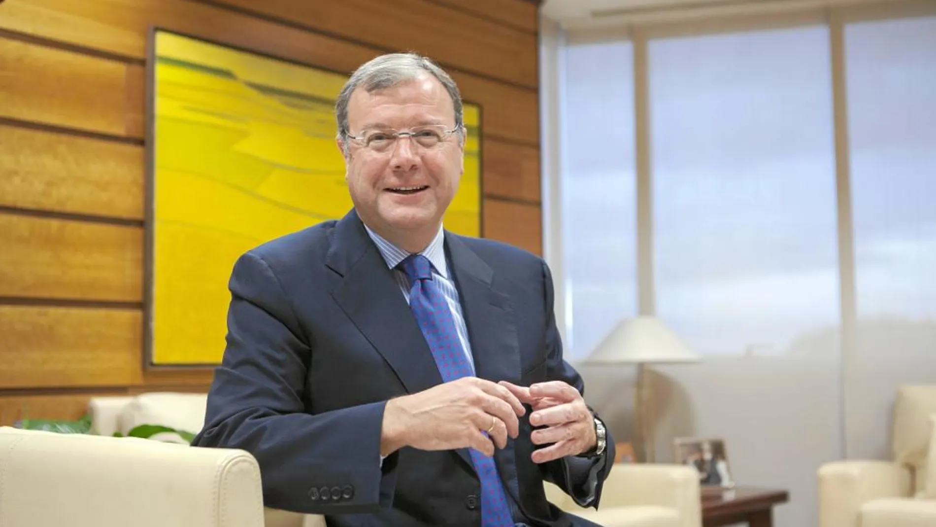 «Por cada millón de euros que invertimos en carretera mantenemos o creamos diez empleos». Foto: Dos Santos